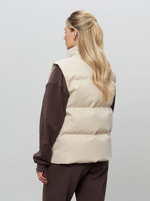 Пуховый жилет JE T'AIME MILK из бархатистой мембраны 