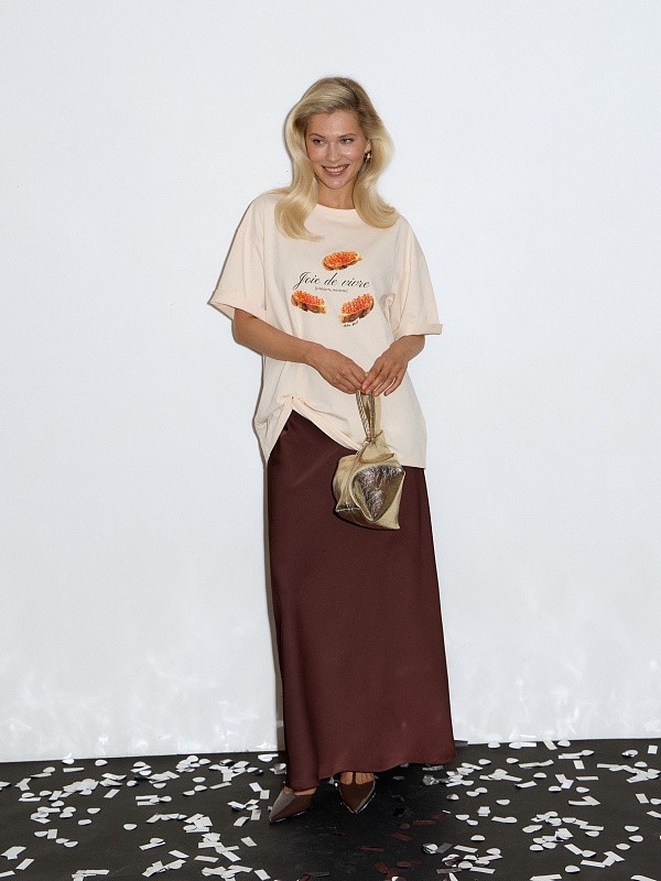 Футболка Икра СHAMPAGNE