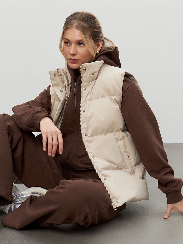 Пуховый жилет JE T'AIME MILK из бархатистой мембраны 