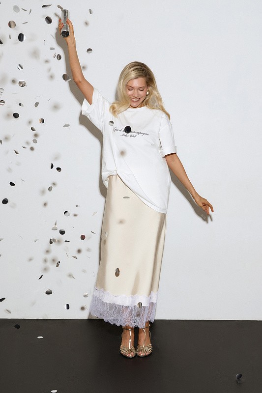 Футболка SPARK LIKE CHAMPAGNE WHITE