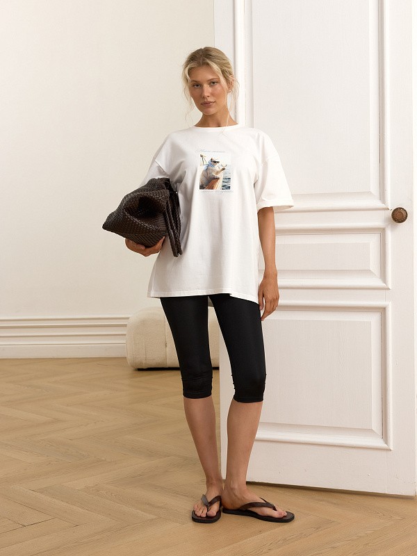 Футболка  "Много хочешь, много получишь"